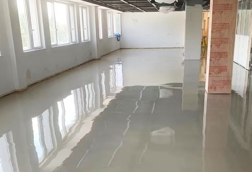 Proyecto de autonivelación a base de cemento